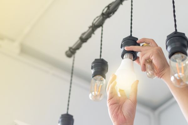 Light Bulb Changing Service in Winter Park
