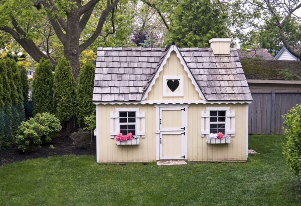Playhouse Assembly in Winter Park