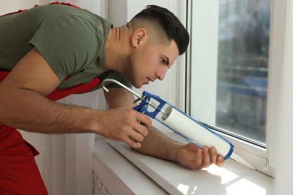 Window Caulking Repair in Winter Park