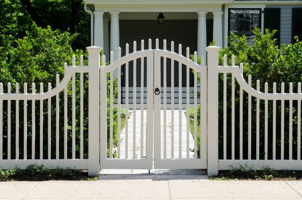 Gate Hinge Replacement in Winter Park