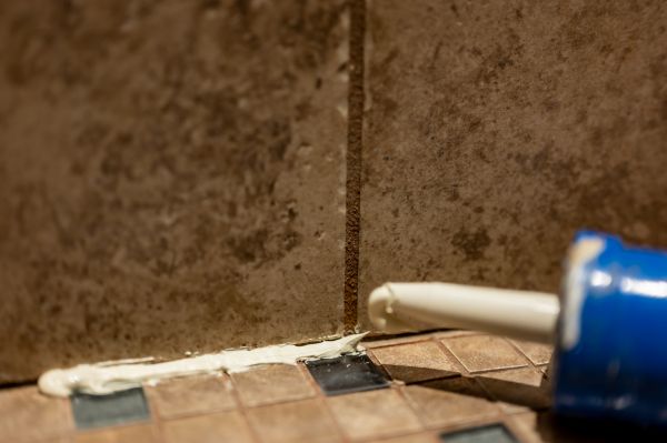 Shower Caulk Replacement in Winter Park